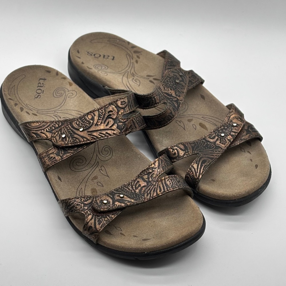 Taos Journey Womens 9 Brown Leather Studded Adjustable Comfort Slide Sandals